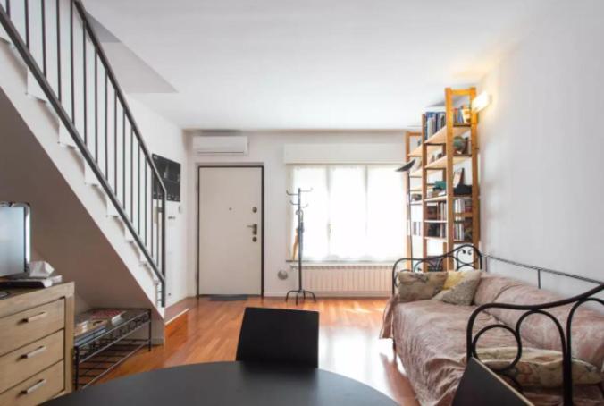 Vintage Apartment In Corvetto Area Milan Extérieur photo